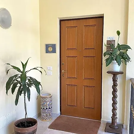 Garda In Oda ve Kahvaltı 4*