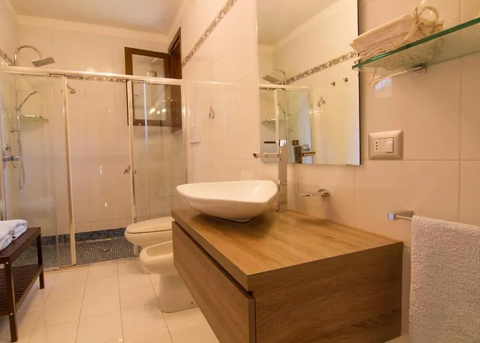 Bed & Breakfast Garda In Gardone Riviera